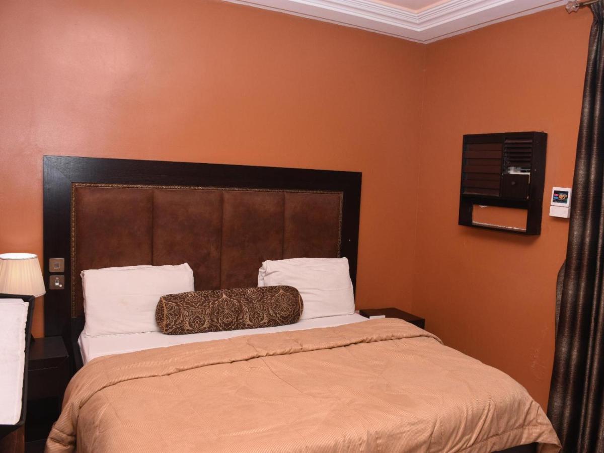 Hard Break Hotel Enugu Zewnętrze zdjęcie