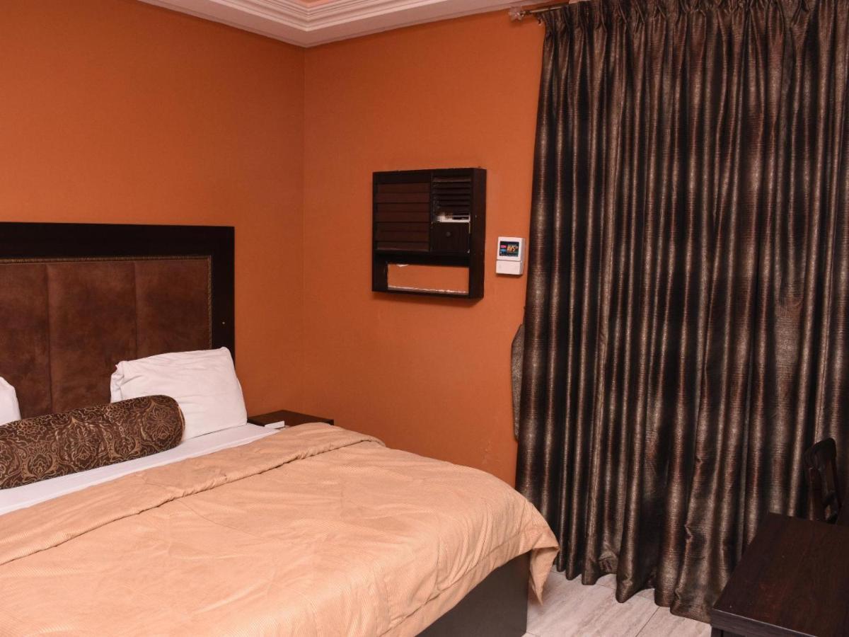 Hard Break Hotel Enugu Zewnętrze zdjęcie